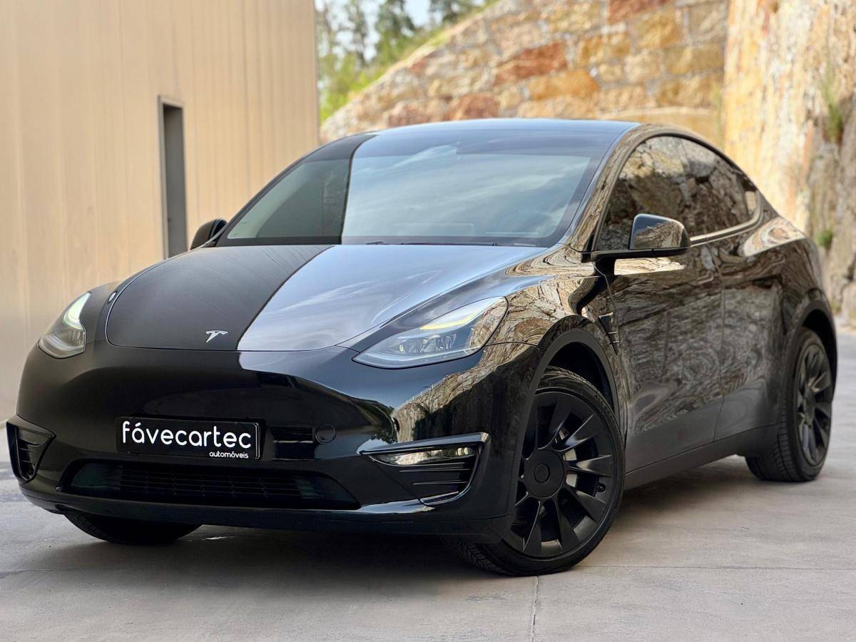 tesla-model-y-2023-eletrico-500cc