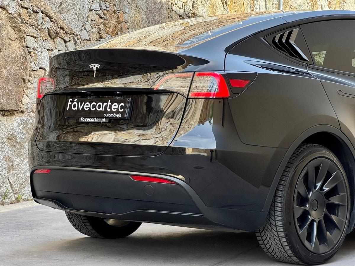 tesla-model-y-2023-eletrico-500cc