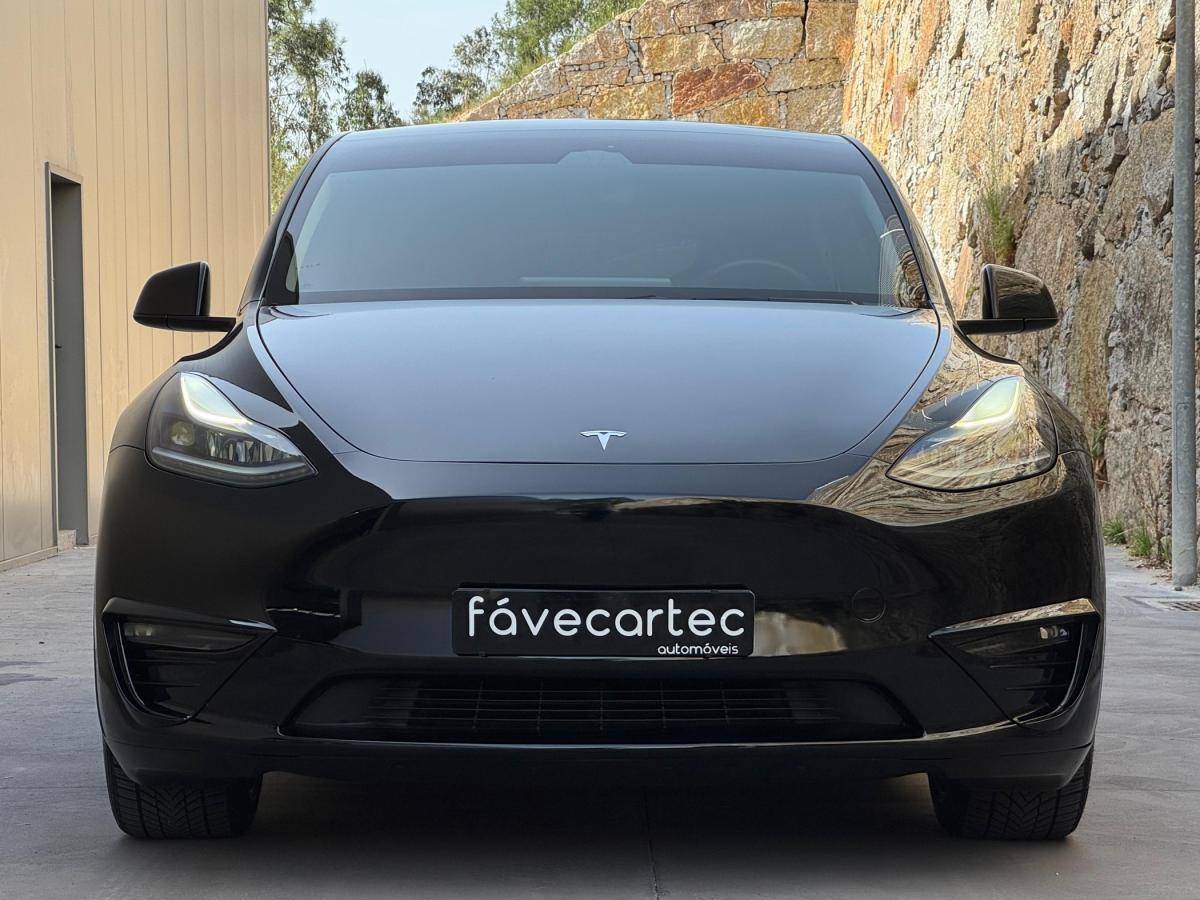 tesla-model-y-2023-eletrico-500cc
