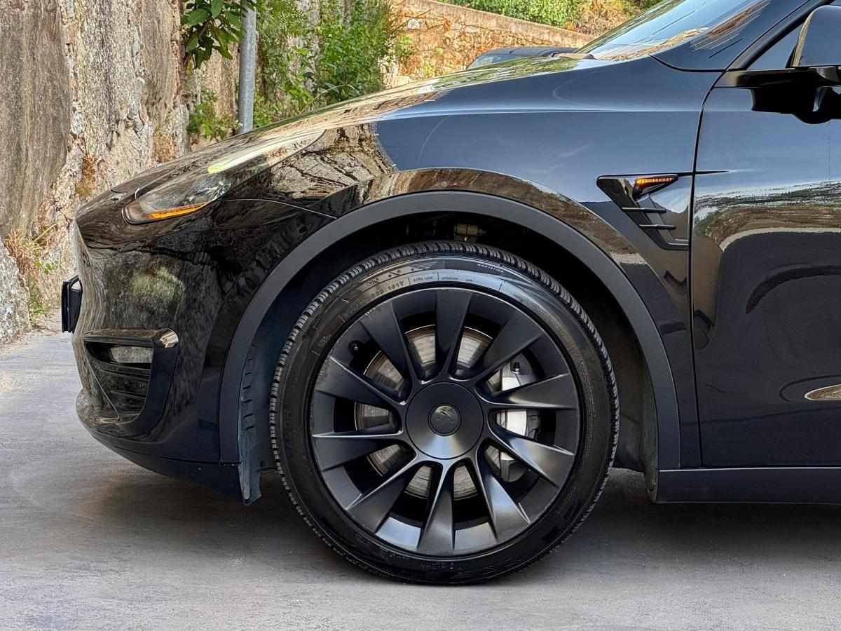 tesla-model-y-2023-eletrico-500cc