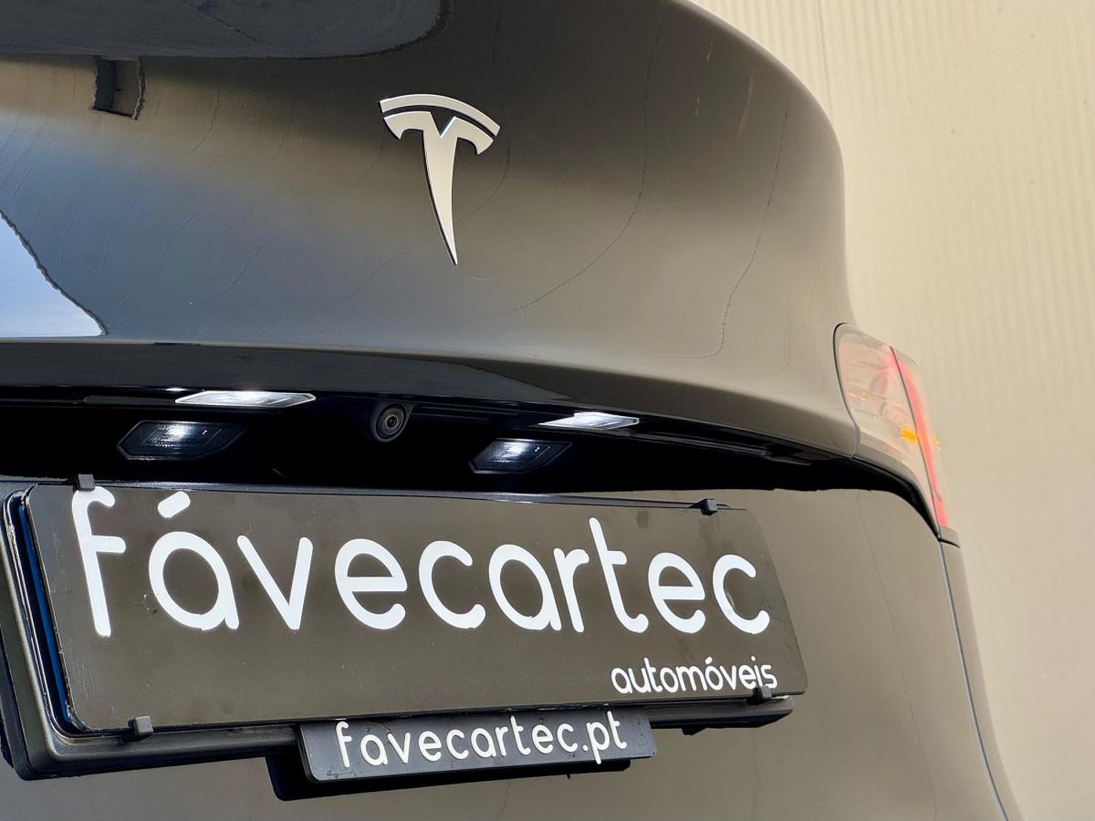 tesla-model-y-2023-eletrico-500cc