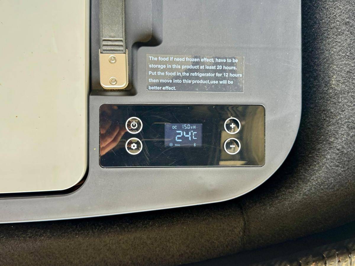 tesla-model-y-2023-eletrico-500cc