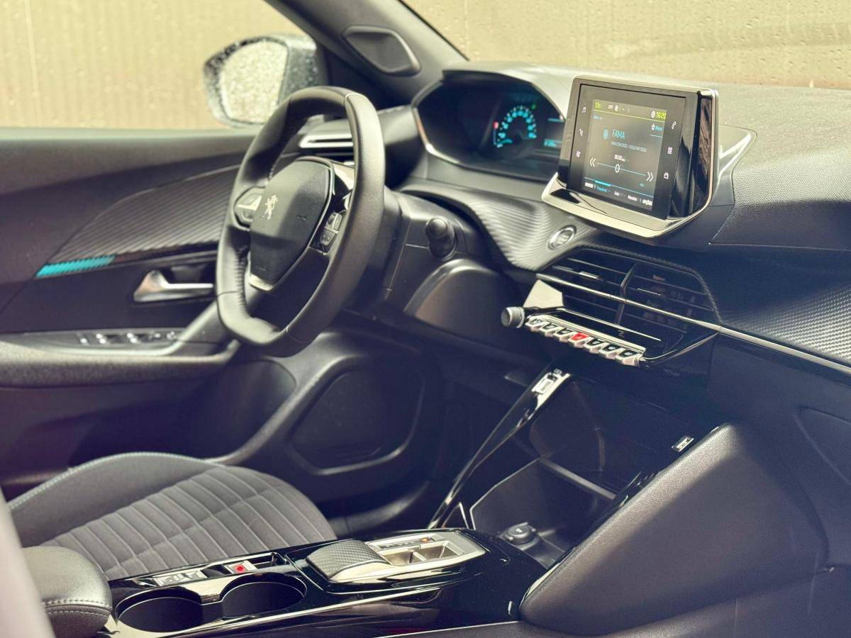 peugeot-2008-2023-eletrico-0cc