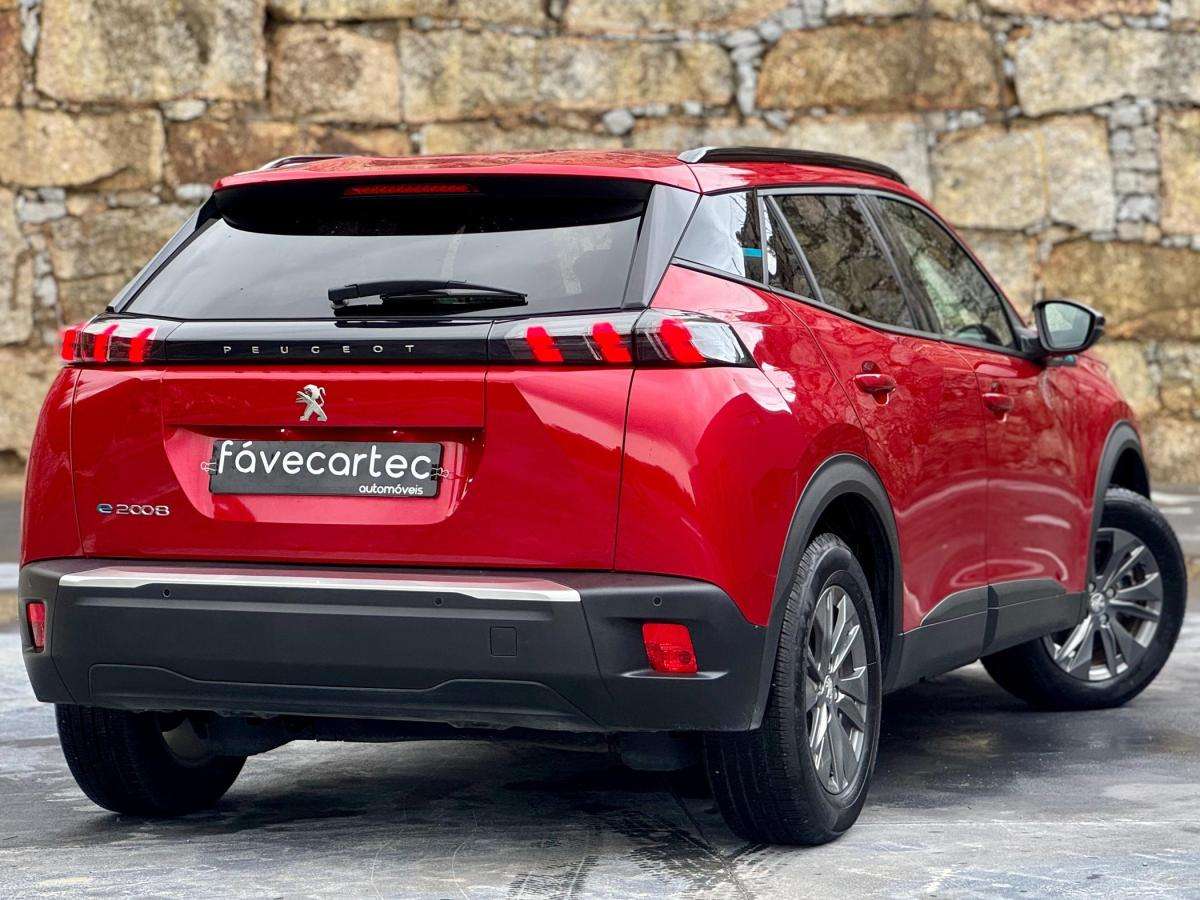 peugeot-2008-2023-eletrico-0cc