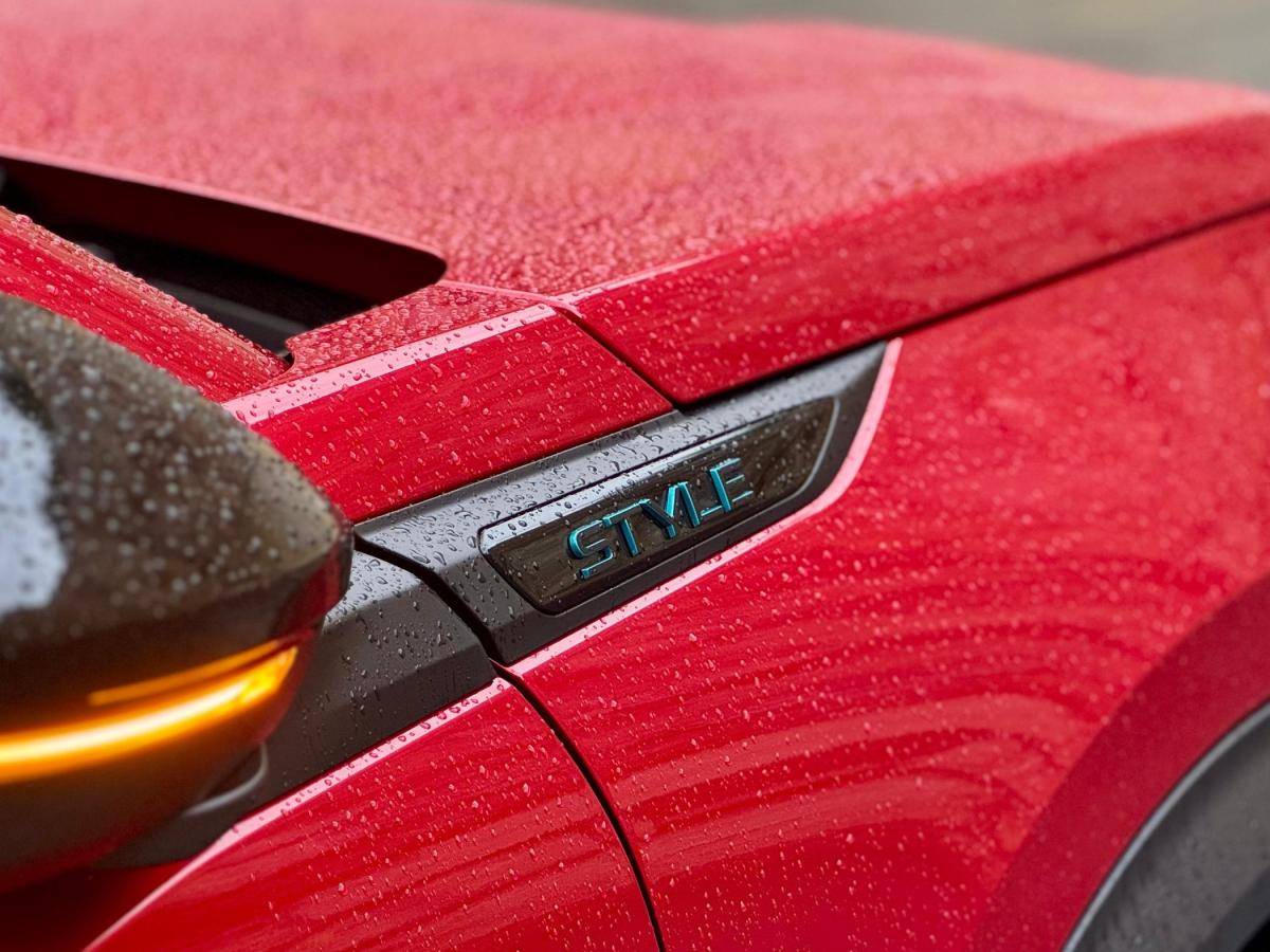 peugeot-2008-2023-eletrico-0cc