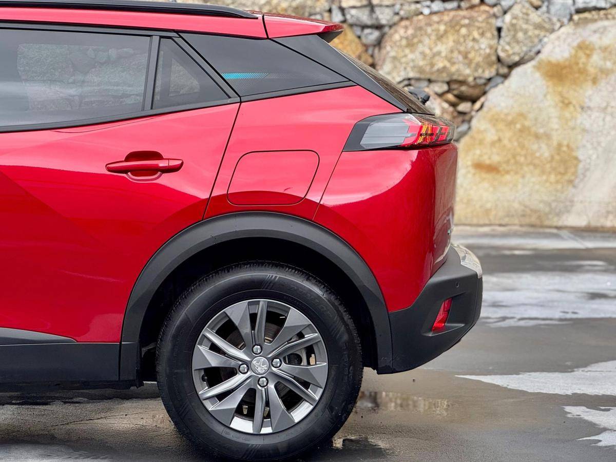 peugeot-2008-2023-eletrico-0cc