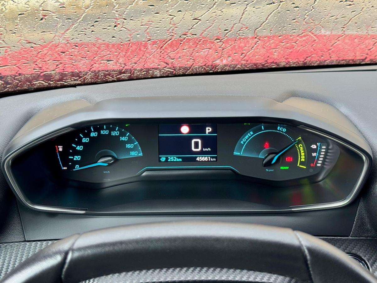 peugeot-2008-2023-eletrico-0cc