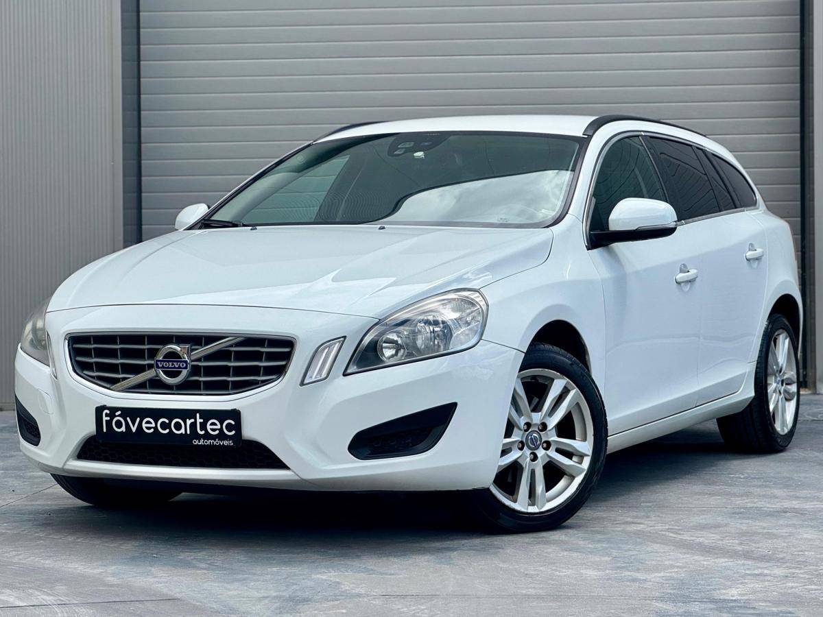 volvo-v60-2012-diesel-1560cc