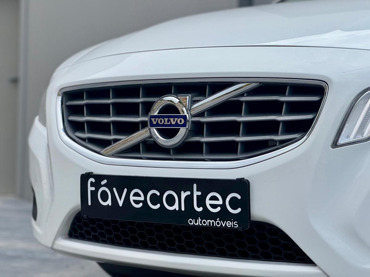 volvo-v60-2012-diesel-1560cc
