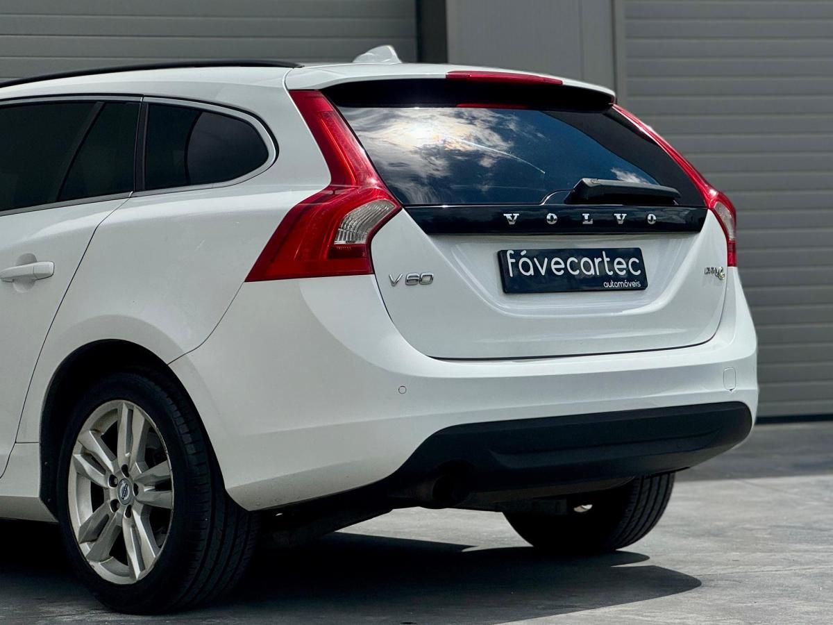 volvo-v60-2012-diesel-1560cc