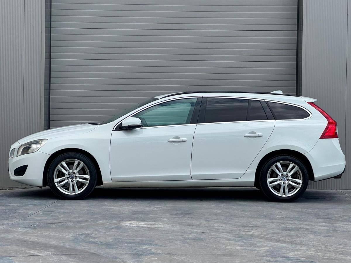 volvo-v60-2012-diesel-1560cc