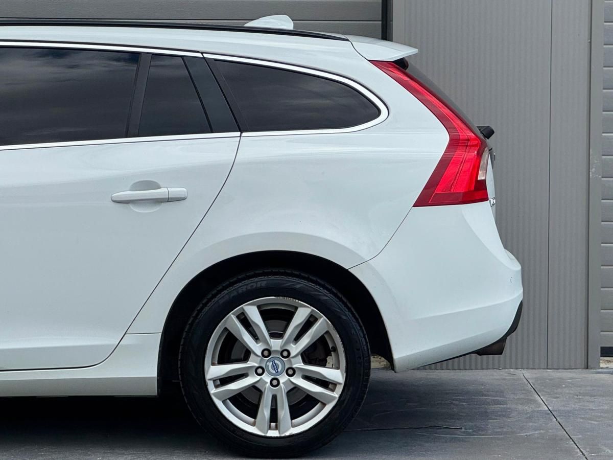 volvo-v60-2012-diesel-1560cc