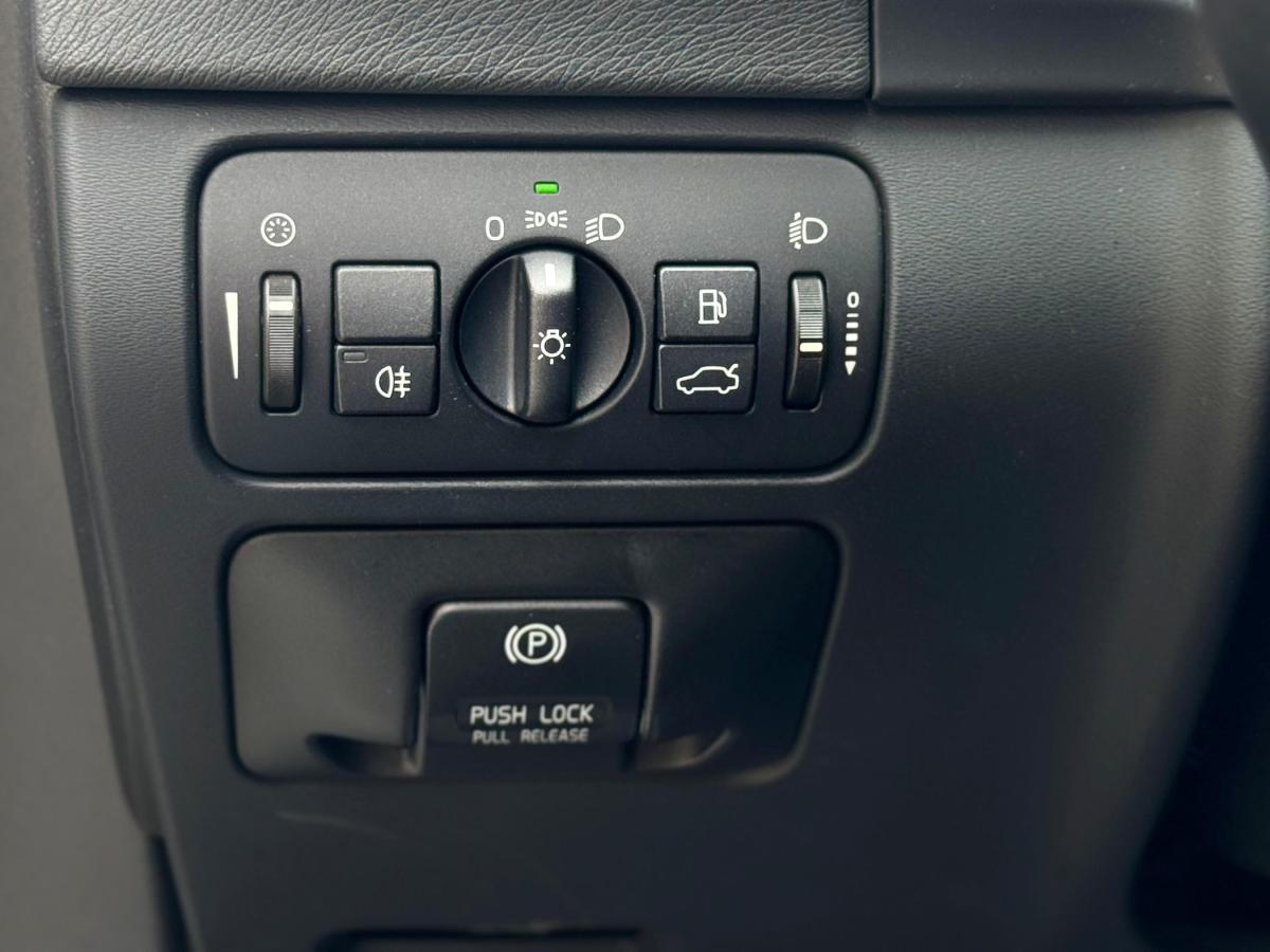volvo-v60-2012-diesel-1560cc