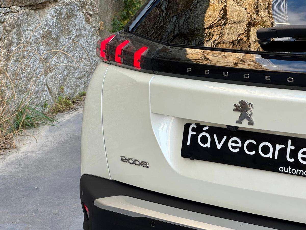 peugeot-2008-2020-gasolina-1199cc