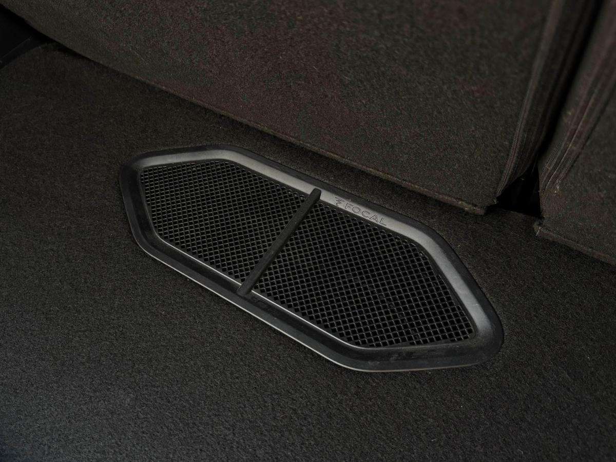 peugeot-2008-2020-gasolina-1199cc