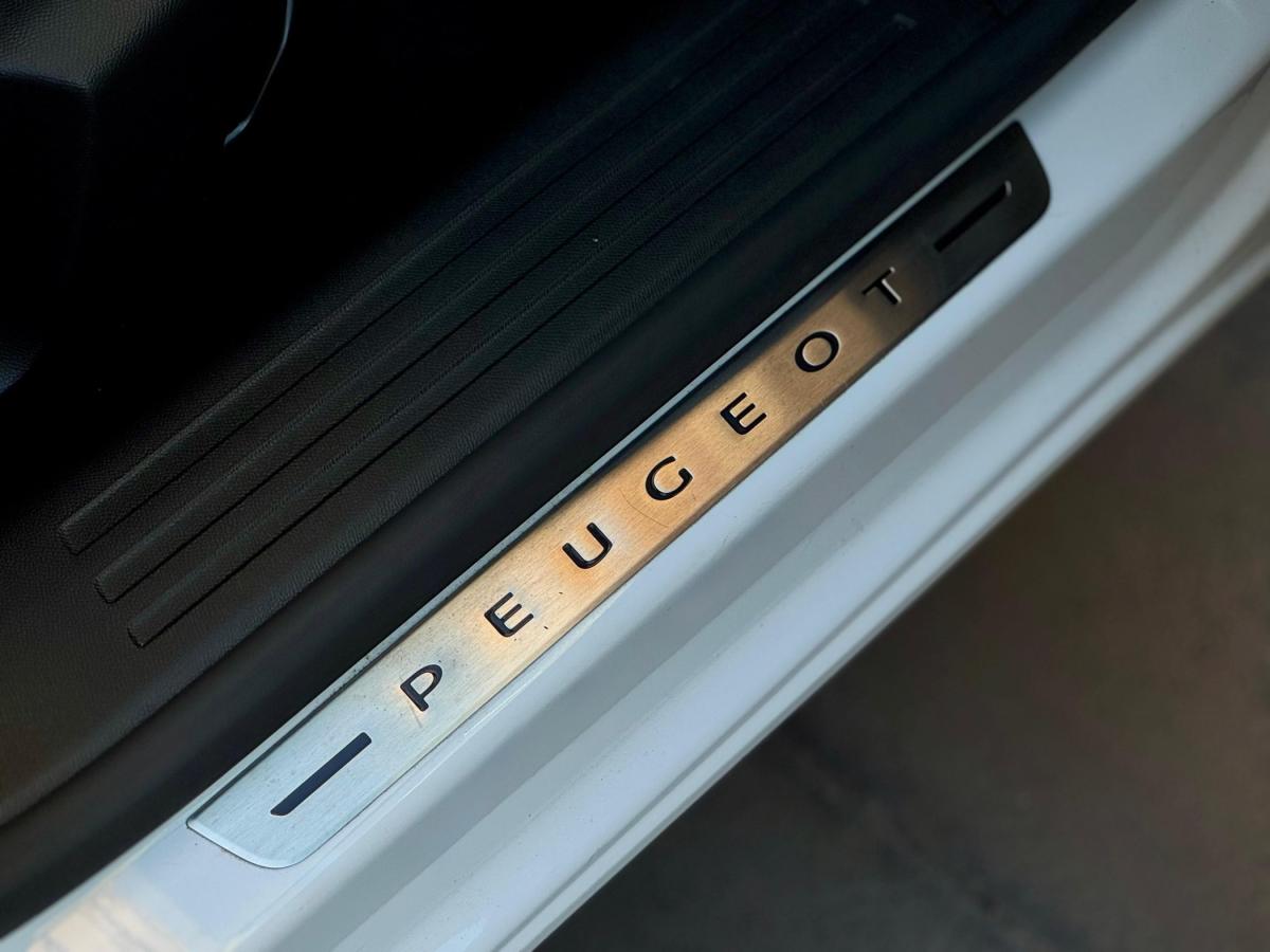 peugeot-2008-2020-gasolina-1199cc