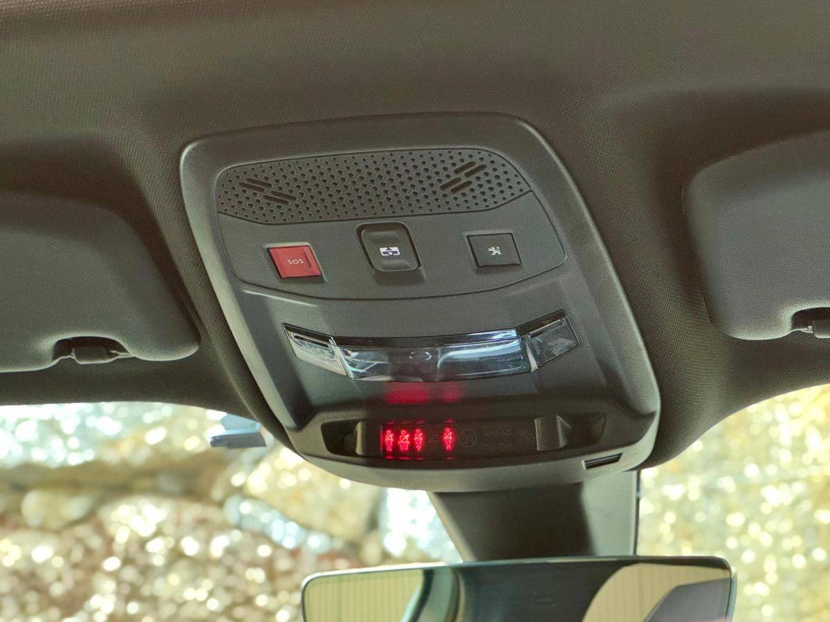 peugeot-2008-2020-gasolina-1199cc