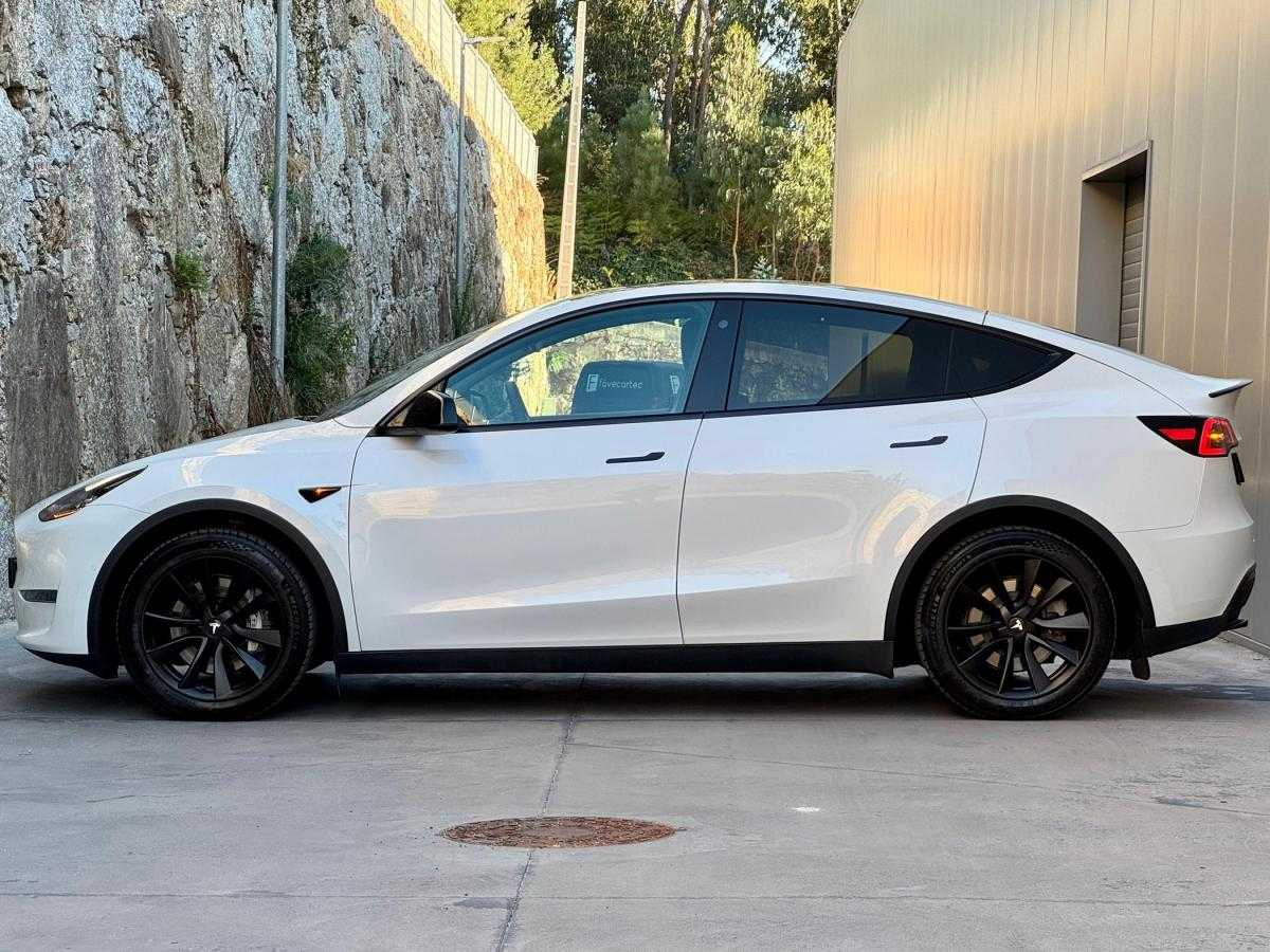 tesla-model-y-2022-eletrico-0cc
