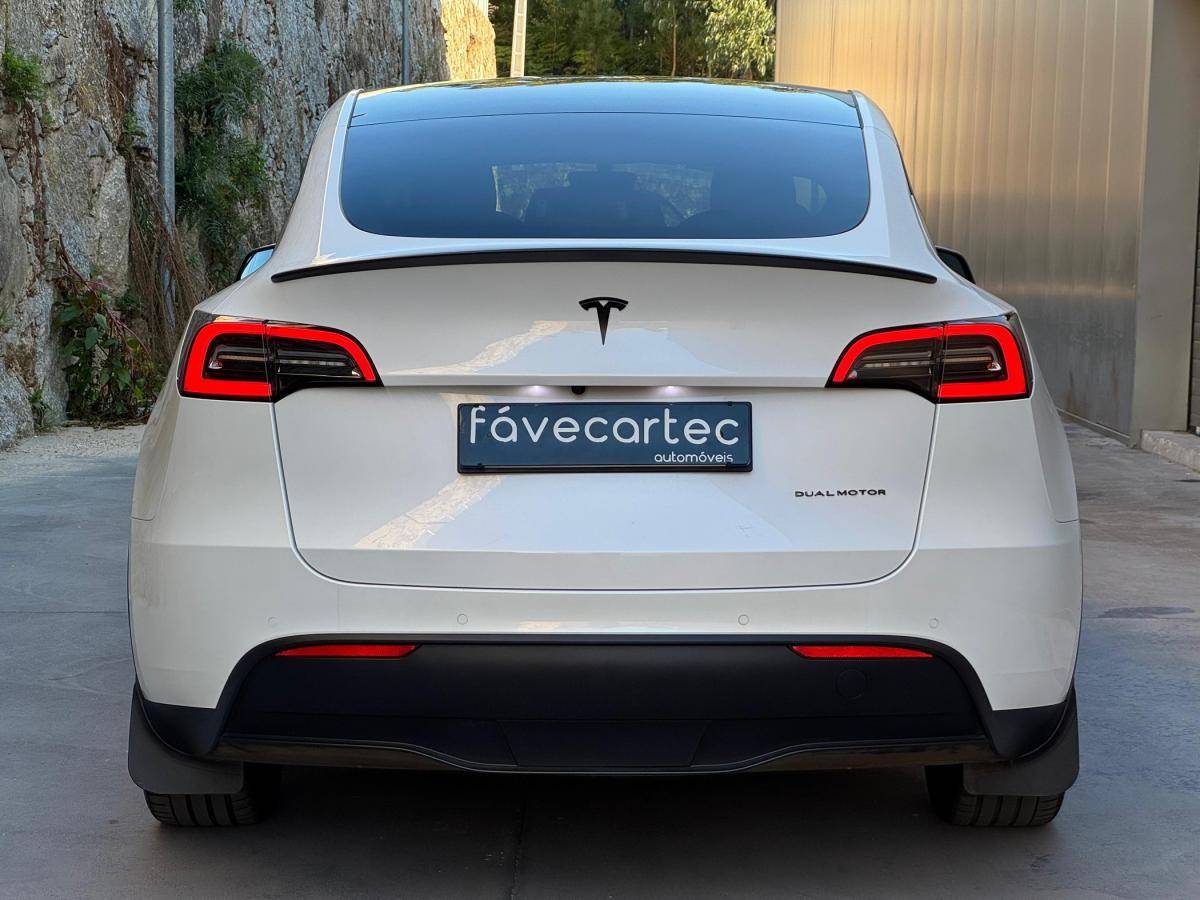 tesla-model-y-2022-eletrico-0cc