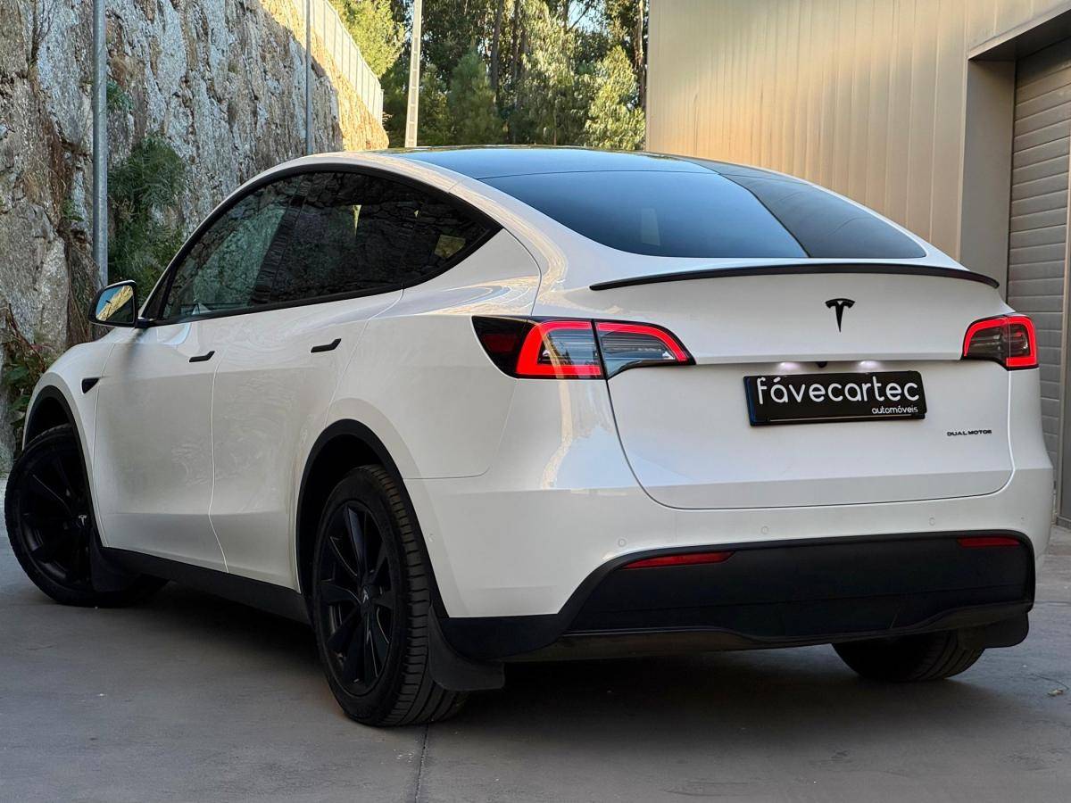 tesla-model-y-2022-eletrico-0cc