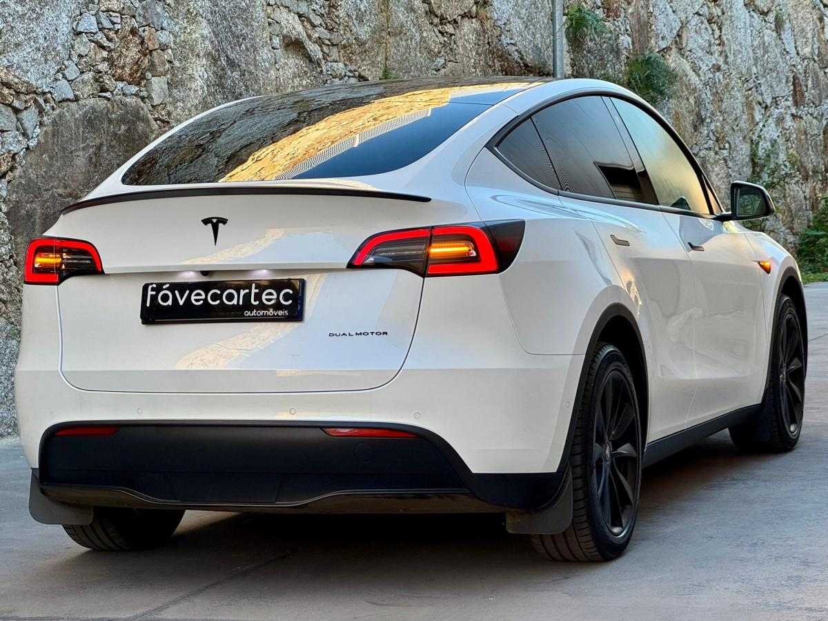 tesla-model-y-2022-eletrico-0cc