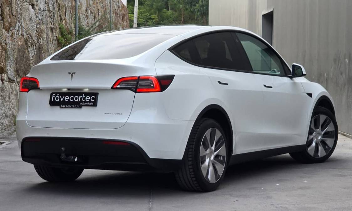 tesla-model-y-2022-eletrico-500cc