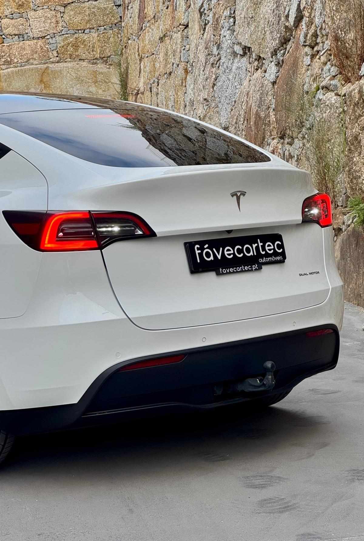 tesla-model-y-2022-eletrico-500cc