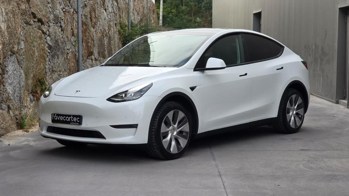 tesla-model-y-2022-eletrico-500cc