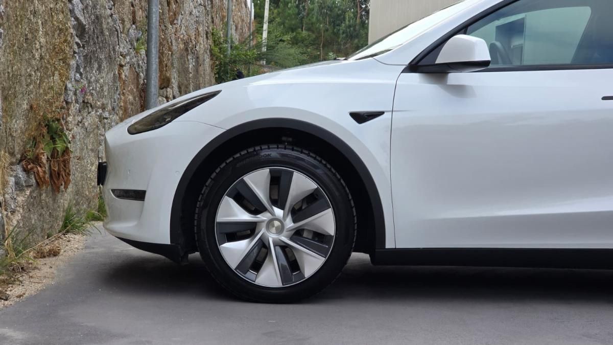 tesla-model-y-2022-eletrico-500cc