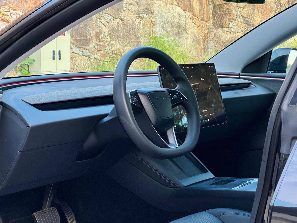 tesla-model-3-2025-eletrico-0cc
