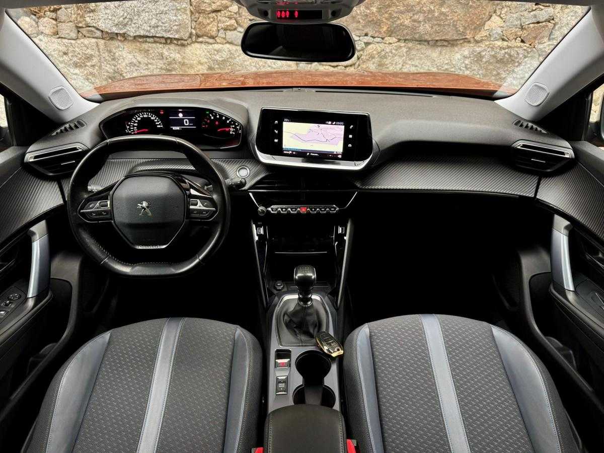 peugeot-2008-2020-gasolina-1199cc