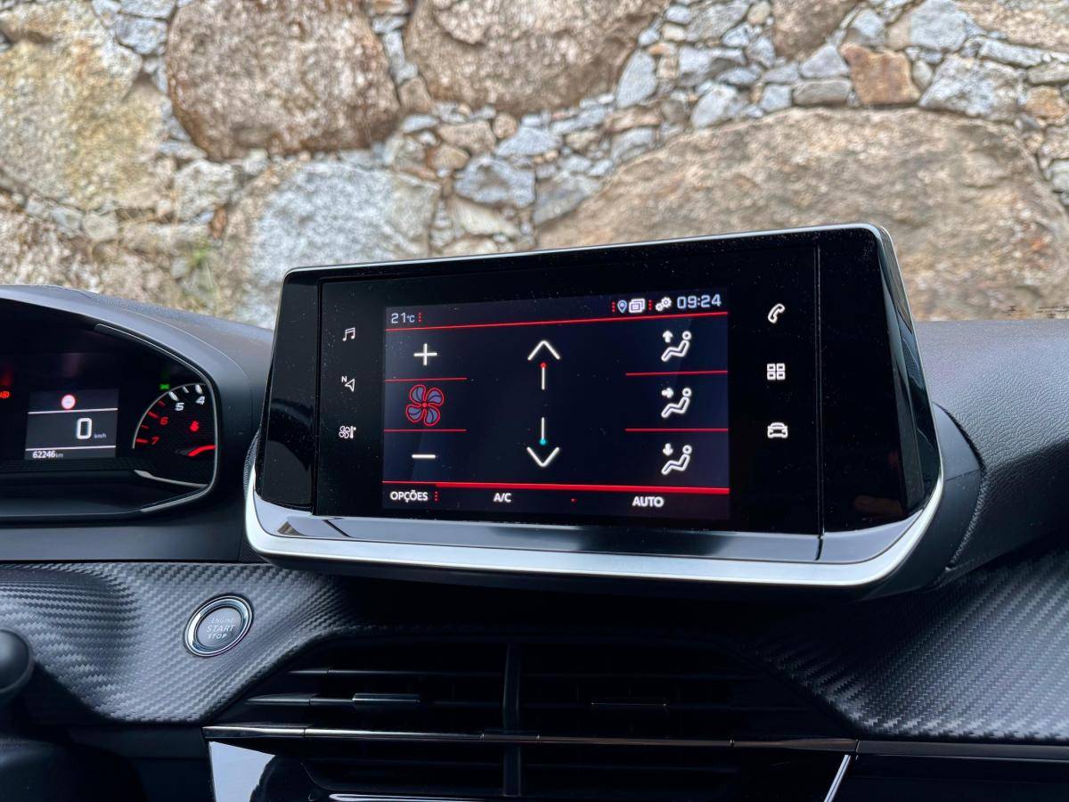 peugeot-2008-2020-gasolina-1199cc