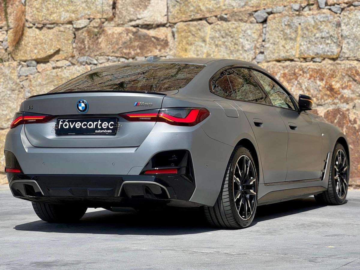 bmw-i4-2024-eletrico-0cc