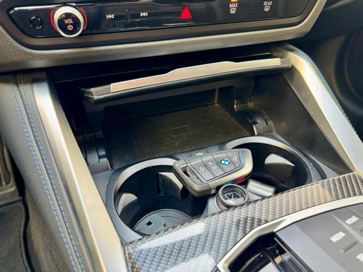 bmw-i4-2024-eletrico-0cc