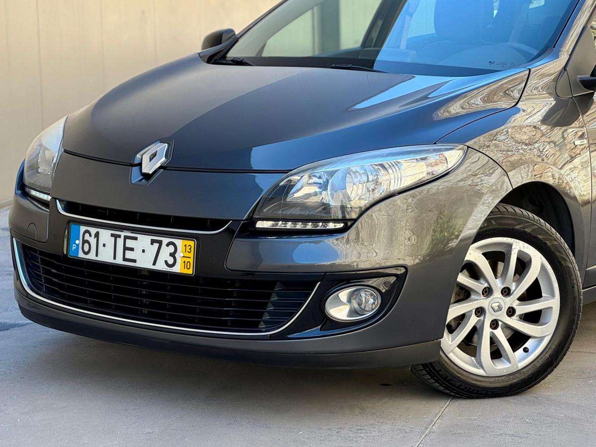 renault-megane-sport-tourer-2013-diesel-1461cc
