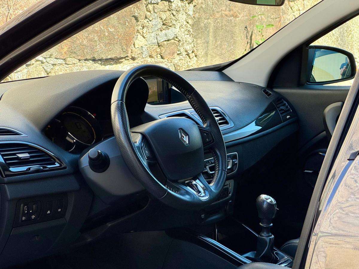 renault-megane-sport-tourer-2013-diesel-1461cc