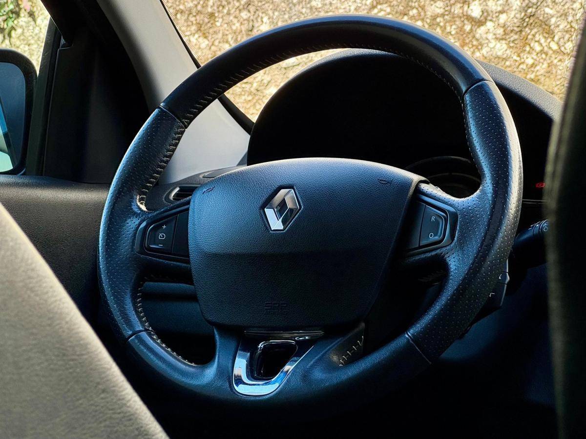 renault-megane-sport-tourer-2013-diesel-1461cc
