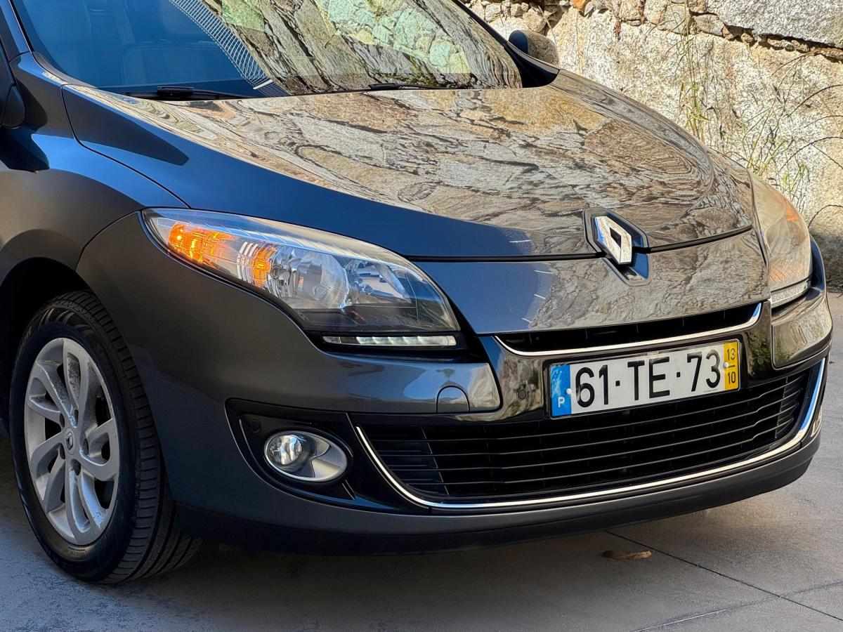 renault-megane-sport-tourer-2013-diesel-1461cc