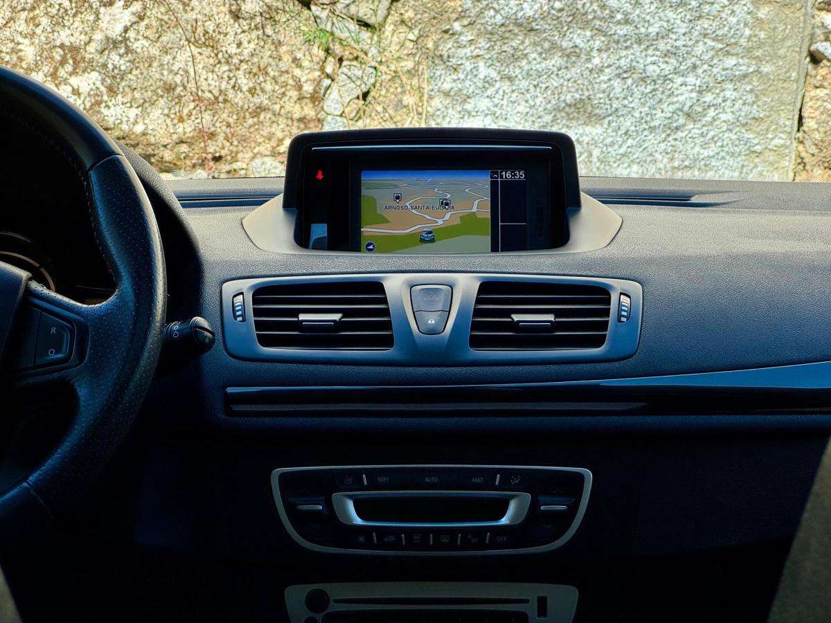renault-megane-sport-tourer-2013-diesel-1461cc