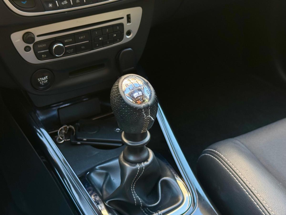 renault-megane-sport-tourer-2013-diesel-1461cc