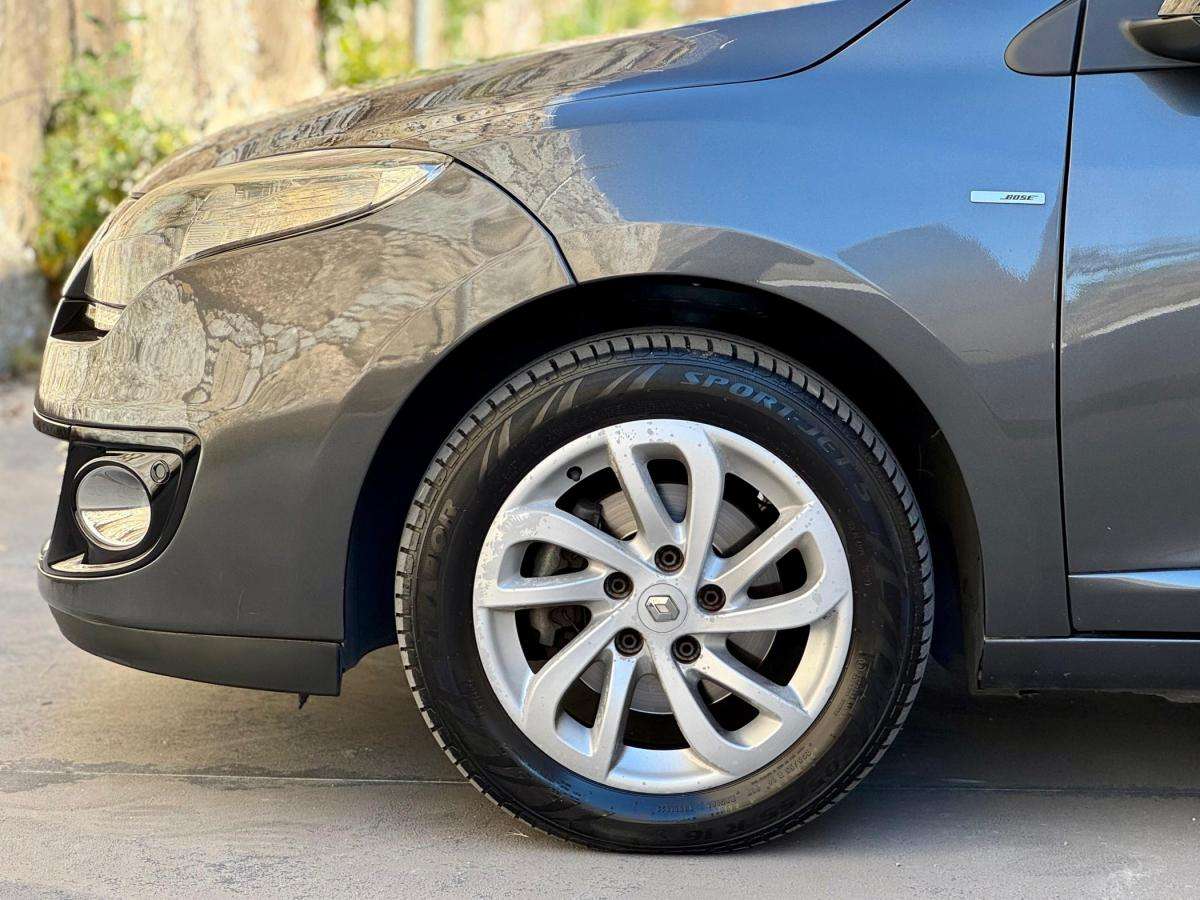 renault-megane-sport-tourer-2013-diesel-1461cc
