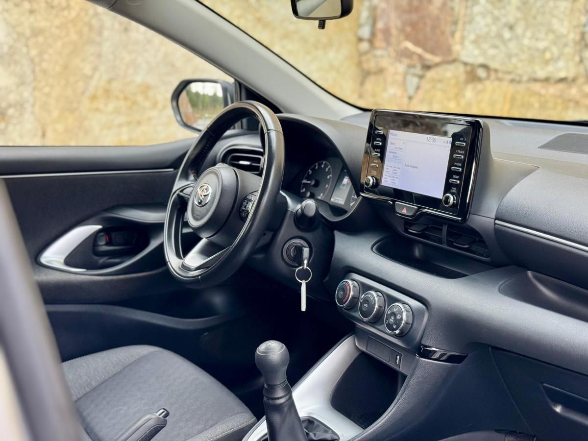 toyota-yaris-2022-gasolina-998cc