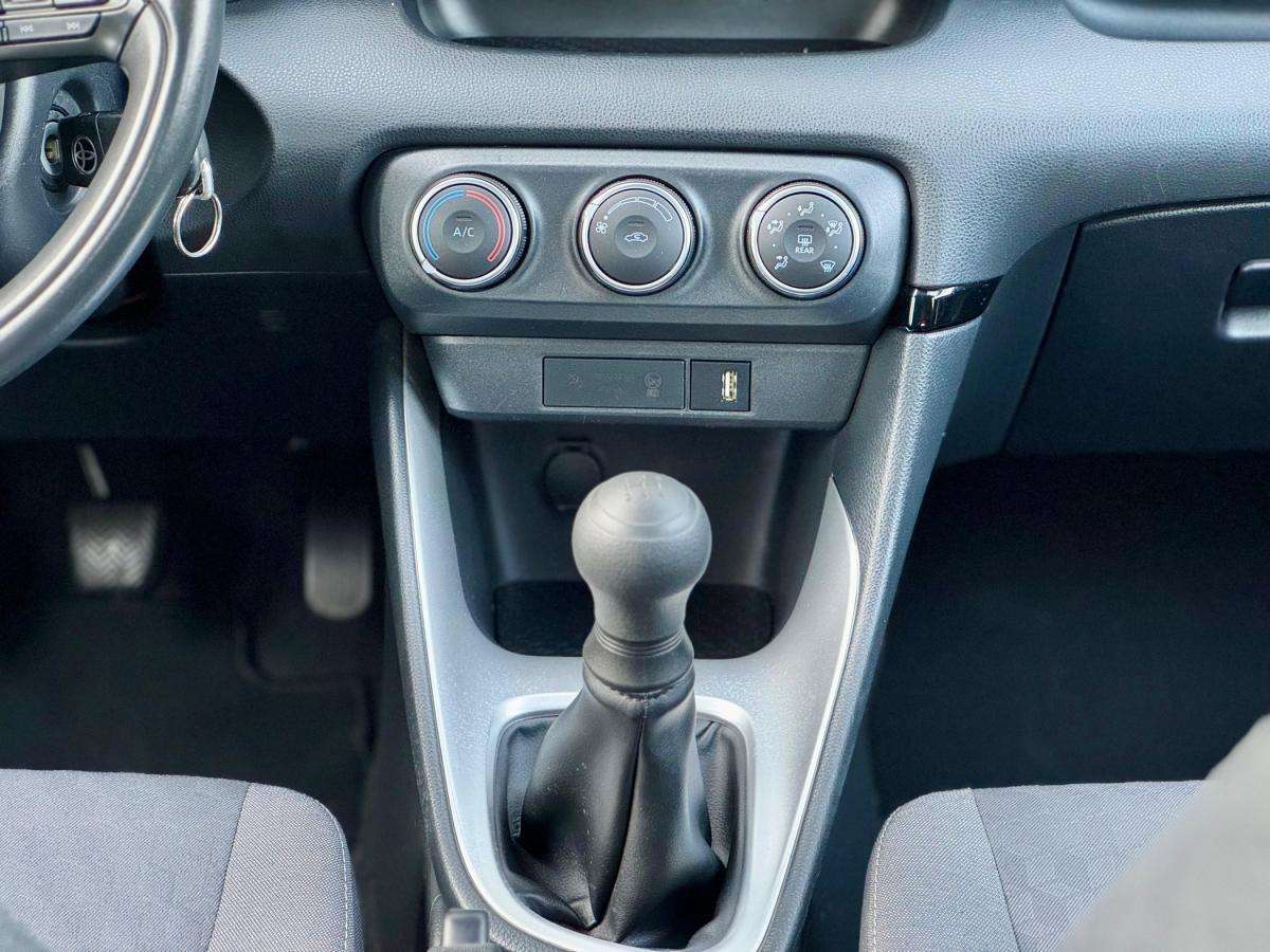 toyota-yaris-2022-gasolina-998cc