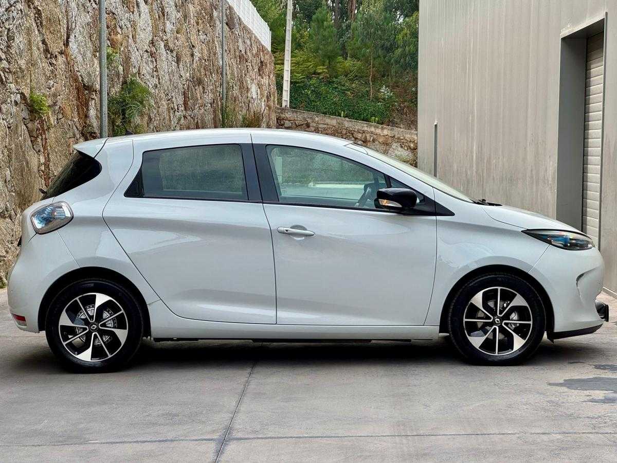 renault-zoe-2017-eletrico-0cc
