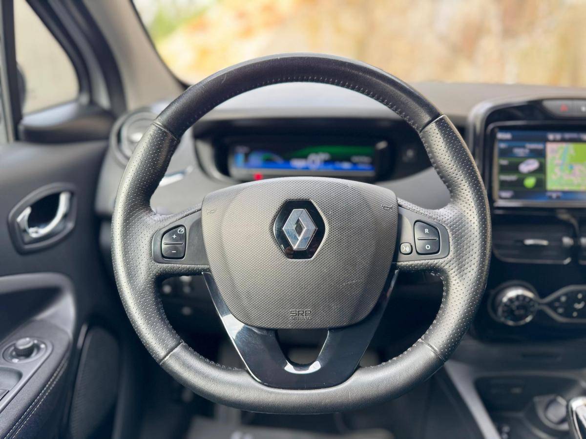 renault-zoe-2017-eletrico-0cc