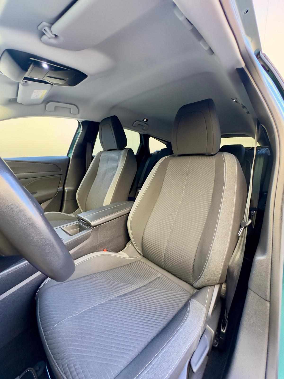 peugeot-308-sw-2023-gasolina-1199cc