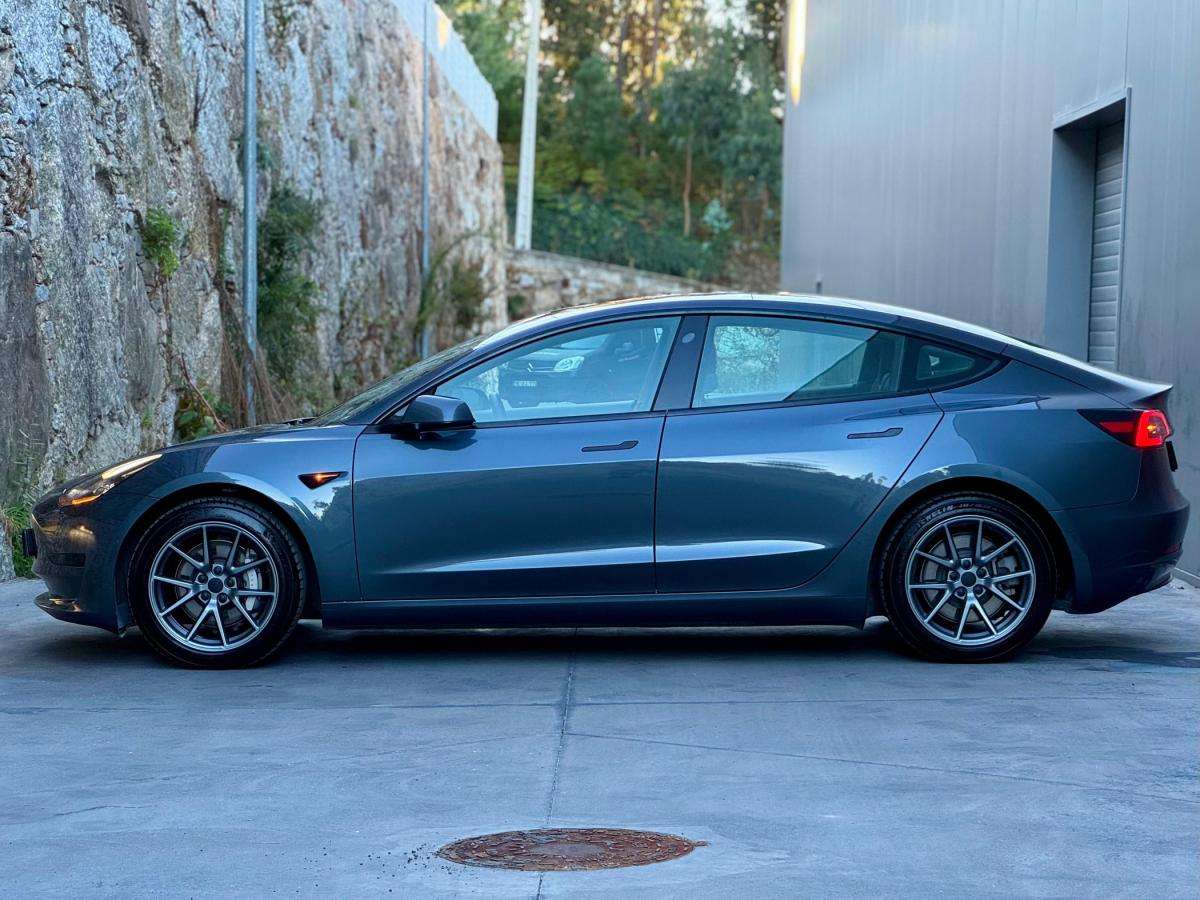 tesla-model-3-2021-eletrico-0cc