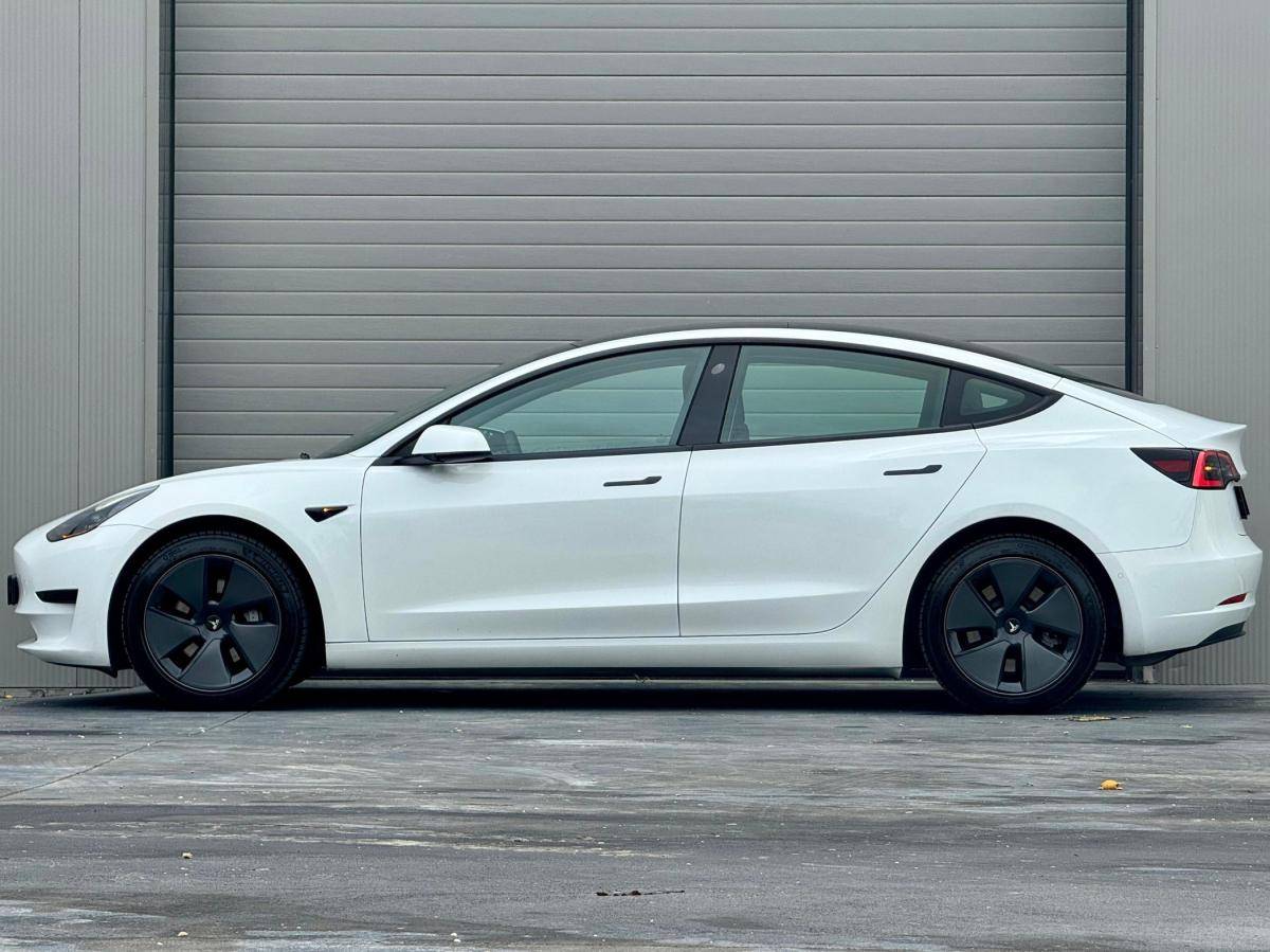 tesla-model-3-2023-eletrico-500cc
