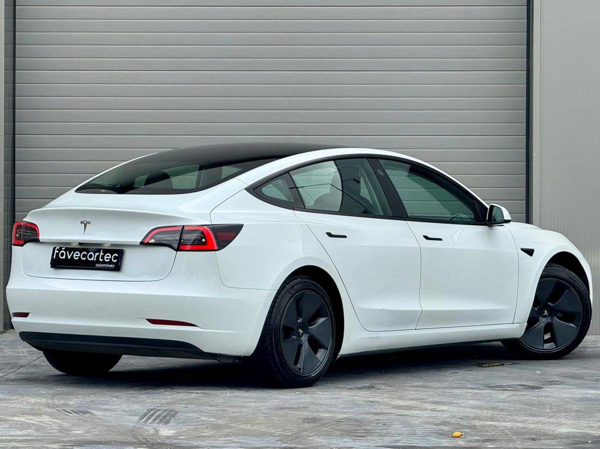tesla-model-3-2023-eletrico-500cc