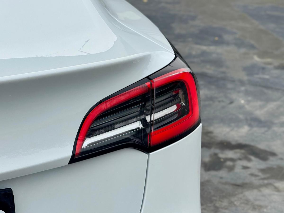 tesla-model-3-2023-eletrico-500cc